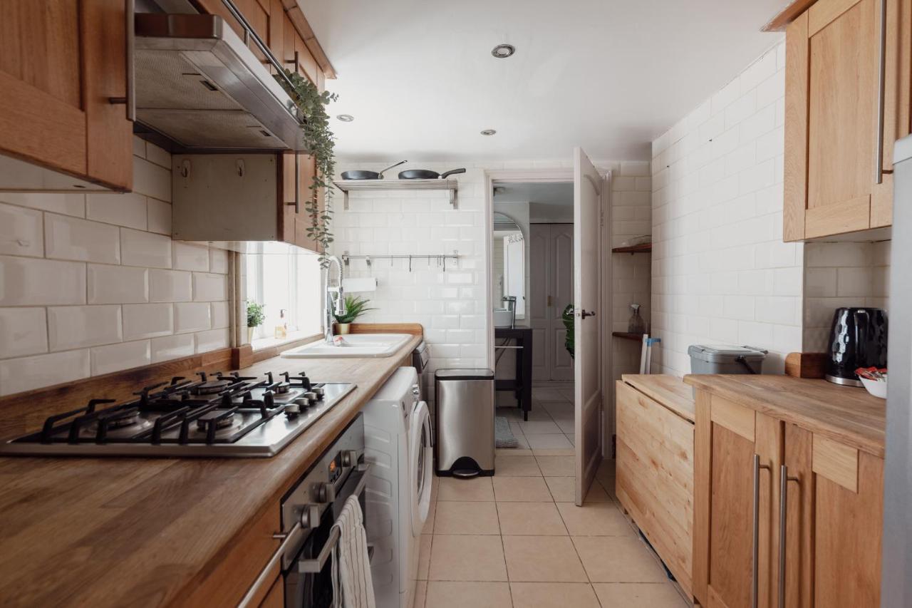 Charming & Beautiful 2 Bed Flat In Zone 1 Apartment London Exterior photo